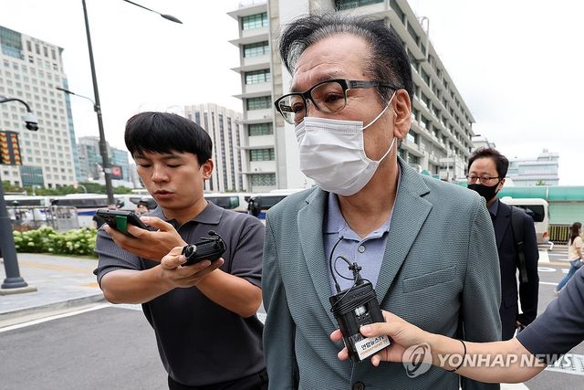 영장심사 포기하고 특검 대기하는 건진법사 전성배 씨