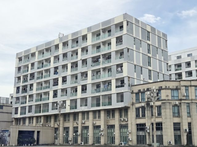 캄보디아 범죄 단지로 추정되는 건물