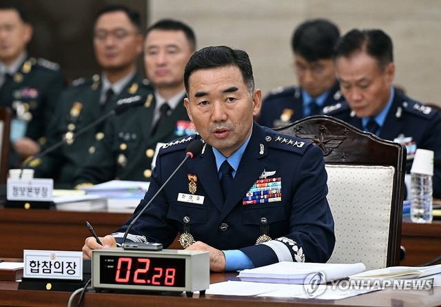 진영승 합참의장, 의원 질의에 답변