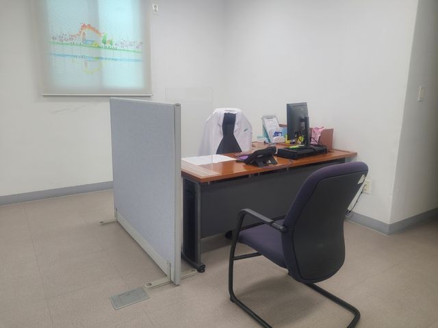 비어있는 부여군 보건지소 진료실