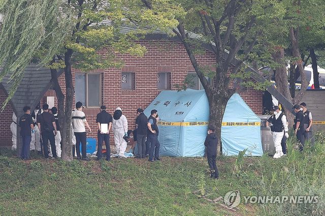 총상 입고 숨진 육군 대위…현장 조사