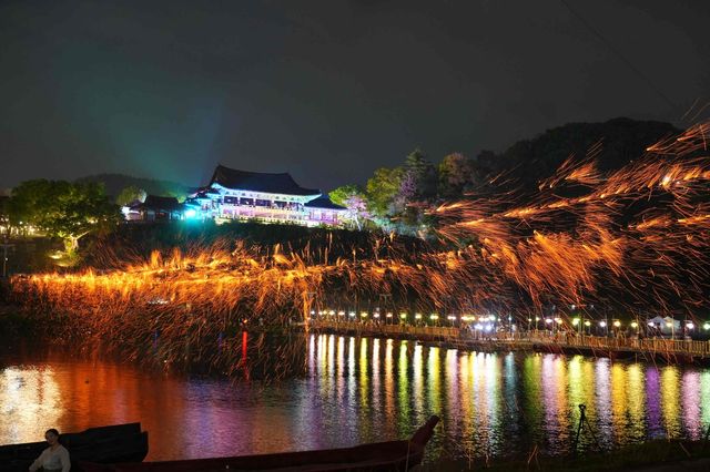 국보 영남루와 꽃불놀이