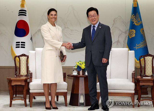 이재명 대통령, 스웨덴 왕세녀 접견