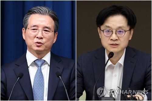 김용범 대통령실 정책실장(왼쪽)과 김정관 산업통상부 장관