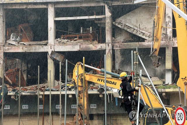 금호타이어 광주공장 해체 작업 시작
