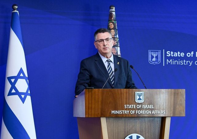 기드온 사르 이스라엘 외무장관.