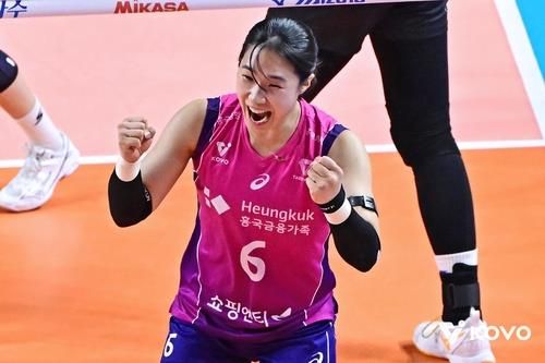 흥국생명의 주전 세터인 이고은