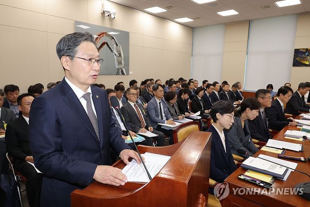 인사말하는 윤영빈 우주항공청장