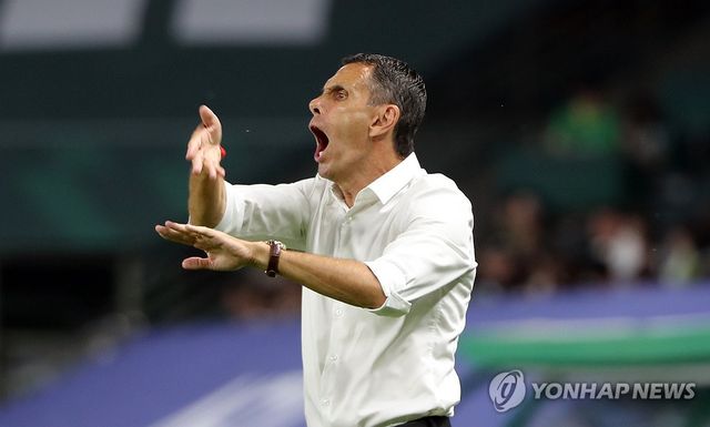 전북 현대의 거스 포옛 감독