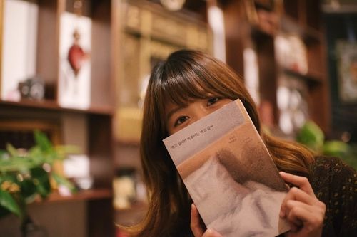 '죽고 싶지만 떡볶이는 먹고 싶어' 저자 백세희 씨