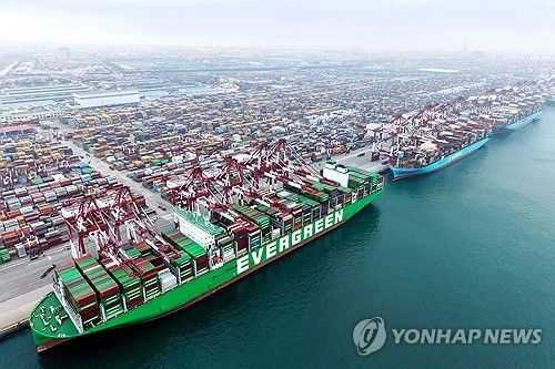 중국 산둥성 칭다오항