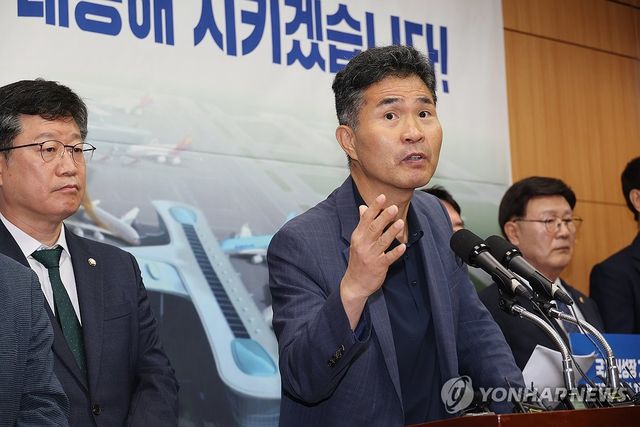 발언하는 이원택 의원