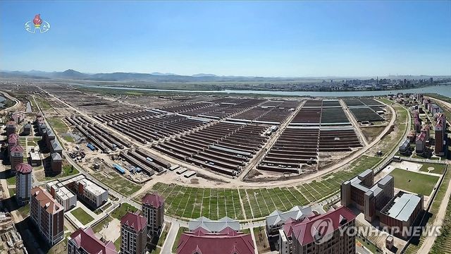 김정은, 신의주온실종합농장 건설 및 지역개발사업 지도