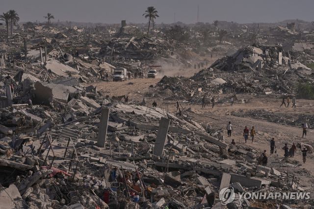 폐허 된 가자지구 칸유니스