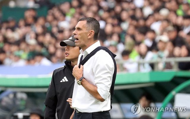 소리치는 거스 포옛 감독