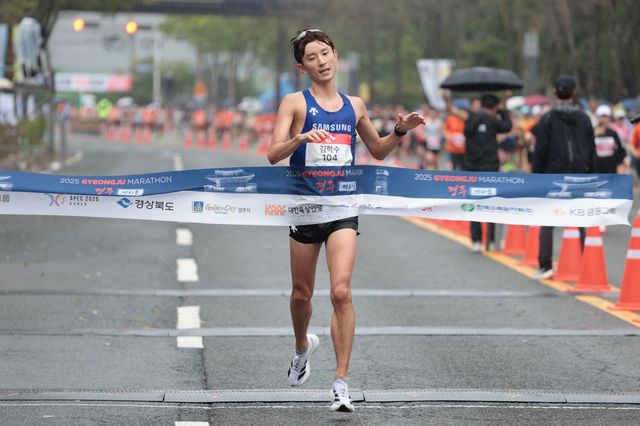 2025 경주마라톤 남자 국내부 1위 김학수