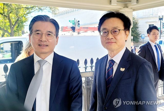 백악관 예산관리국 방문한 김용범 실장과 김정관 장관