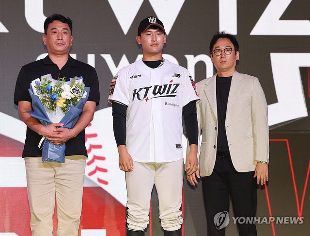 1라운드 6순위 전주고 박지훈