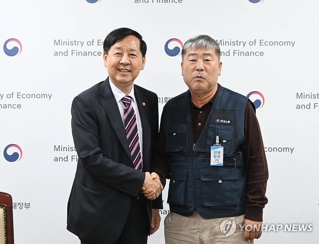 구윤철 부총리, 김동명 한국노총 위원장과 면담