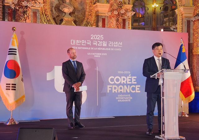 축사하는 김병준 대사 대리