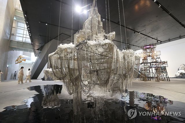 개막 앞둔 '이불:1998년 이후'