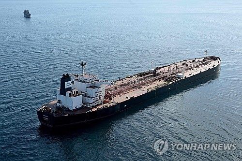 프랑스 당국에 나포된 러시아 그림자 함대 유조선