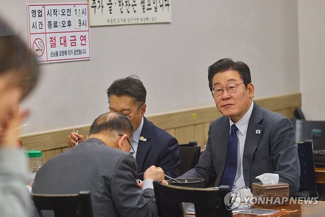 이재명 대통령, 일산시장 방문