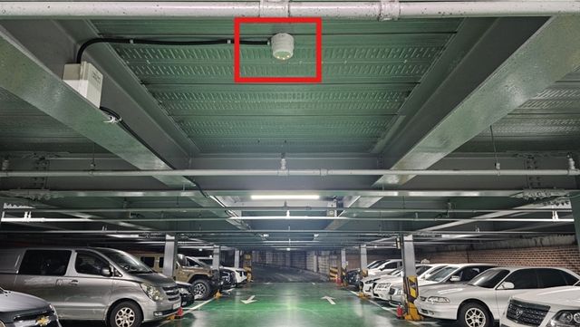 관악구 원신공영주차장 지하에 설치된 비명인식 비상벨 모습