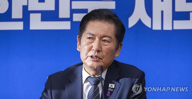 사법개혁안 발표 의미 말하는 정청래 대표