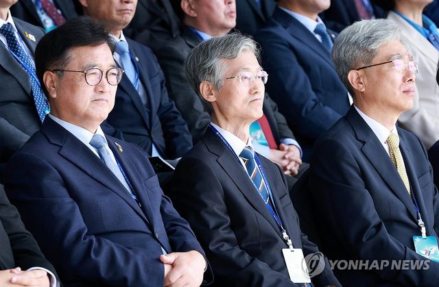 국군의날 참석한 우원식-조희대-김상환