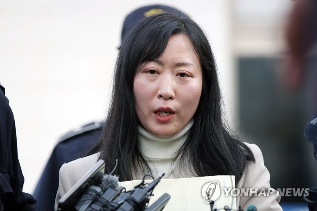 재심서 무죄 선고받은 '친부 살해 무기수' 김신혜