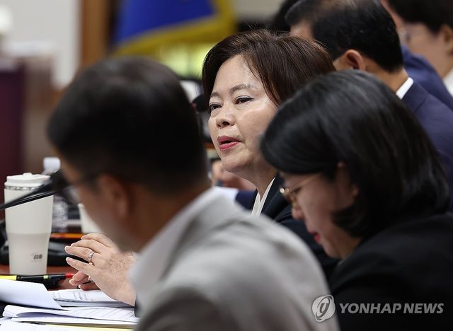 질의하는 정춘생 의원