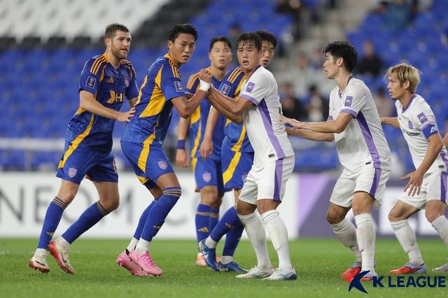 울산 허율, 히로시마 김주성의 경합