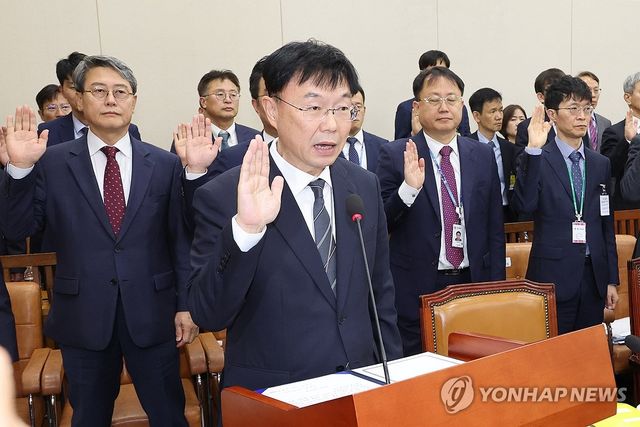 선서하는 안형준 국가데이터처장