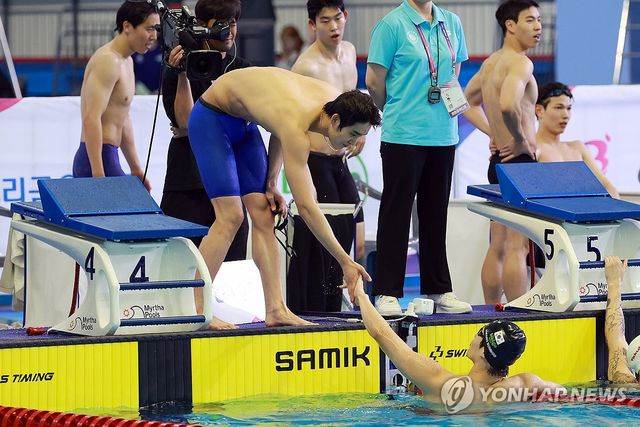 김우민-황선우의 강원도청, 전국체전 계영 800m 1위