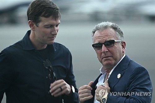 위트코프(오른쪽) 특사와 쿠슈너