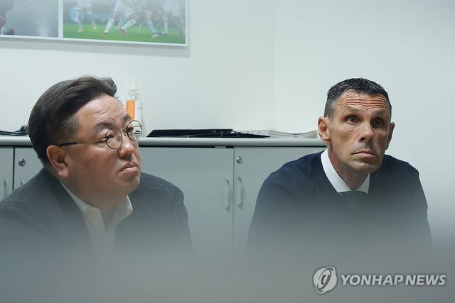 전북 거스 포옛 감독 연맹 상벌위 출석