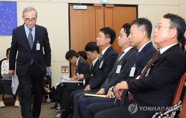 국감 출석한 해킹사태 관련 기업 대표들