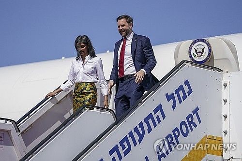 이스라엘 도착한 JD 밴스 미국 부통령 부부