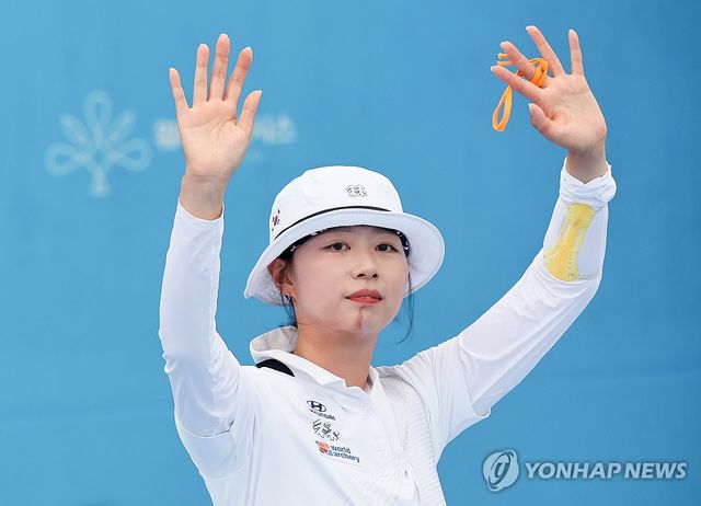 8강 안착한 임시현