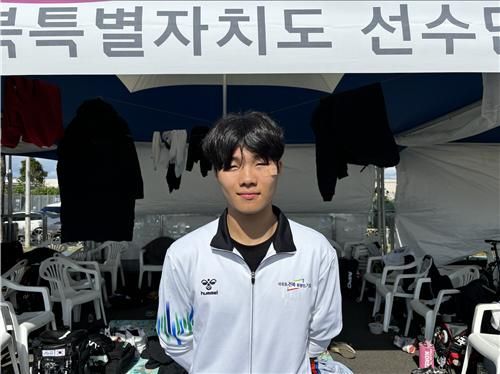 18세 롤러 유망주 김지찬