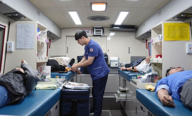 공영홈쇼핑, 임직원 '사랑의 헌혈' 봉사