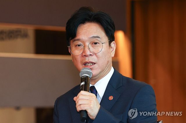 김영훈 고용노동부 장관