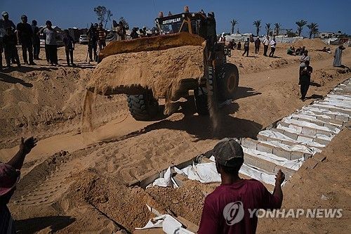 이스라엘에서 반환된 팔레스타인인 시신 집단 매장