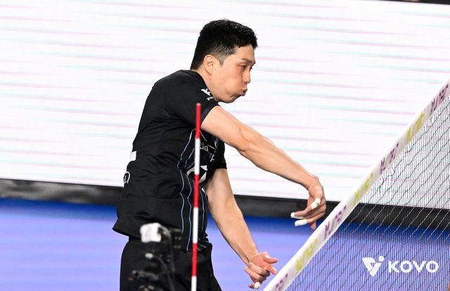 속공 꽂아 넣는 현대캐피탈의 최민호