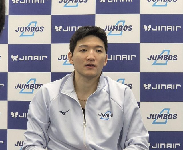 인터뷰하는 정지석