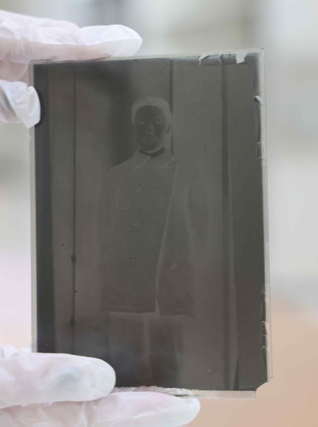 안중근 유리건판 사진 자료