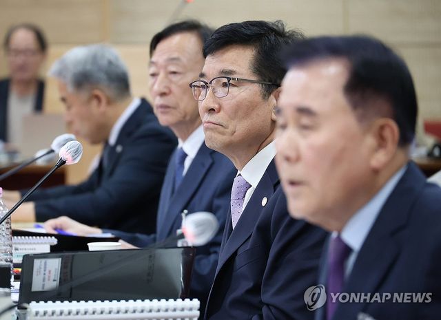 질의 듣는 충청권 교육감들