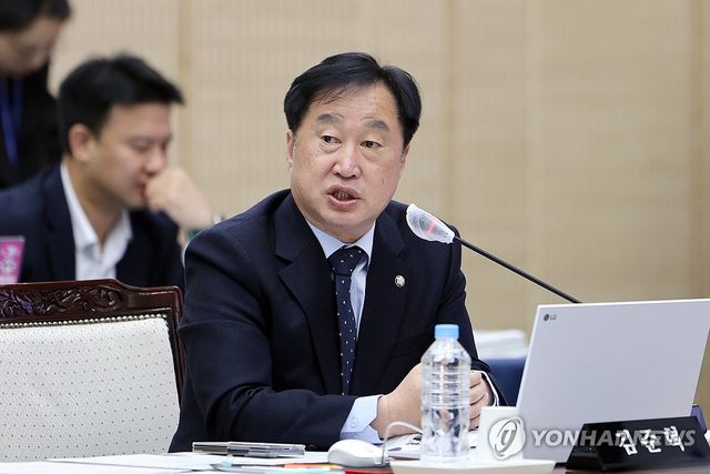 질의하는 김준혁 의원