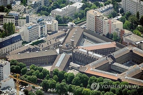 사르코지 전 대통령이 수감된 파리 상테 교도소